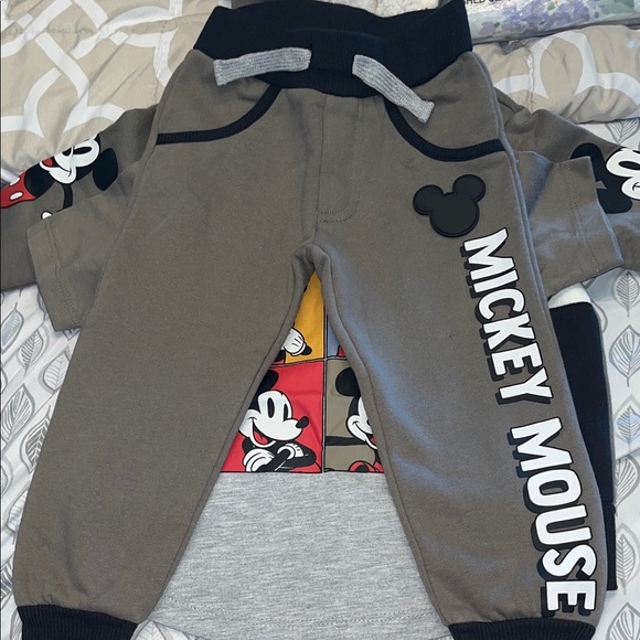 Disney NWT Character Kids' 3 Piece Set, Mickey Mouse Tee Jogger Hooded Jacket 2T - Picture 3 of 9
